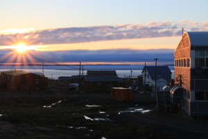 The town of Kugluktuk at its darkest moment during the summer. The sun never completely sets this far north! (Photo credit: John Kelly)