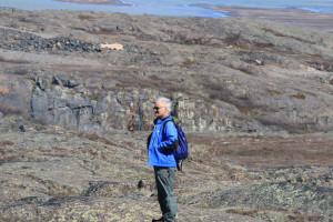 Dr. Rob Macdonald, Ph.D. stops to search for more stromatolite fossils. (Photo credit: John Kelly)